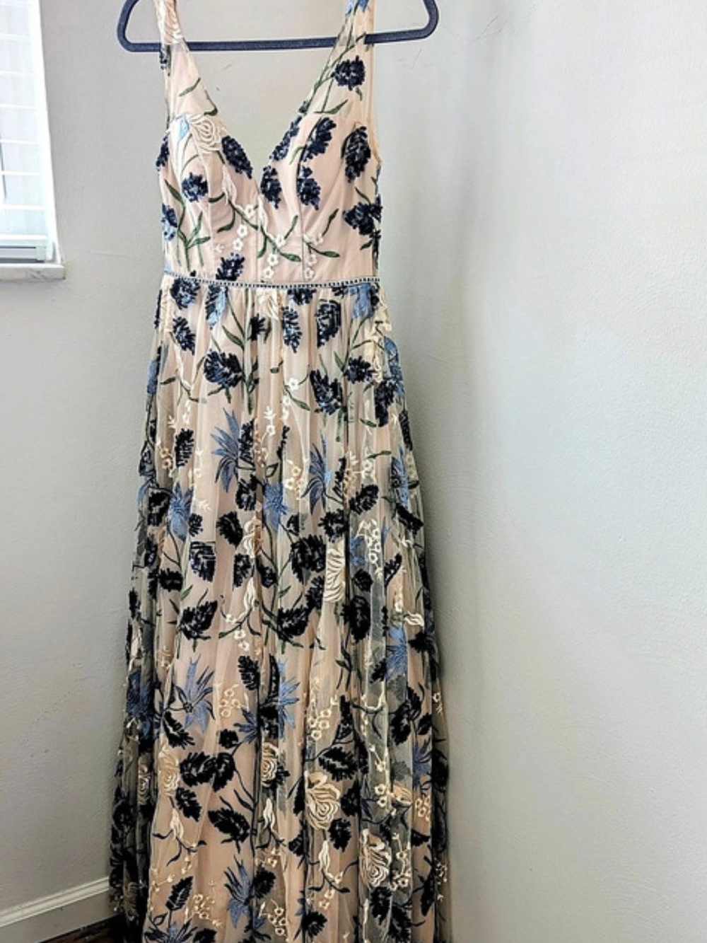 Floral Embroidered Sleeveless V Neck Gown V-Neck Maxi Dress in Blush & Navy
